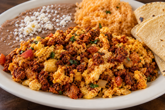 Huevo con Chorizo.