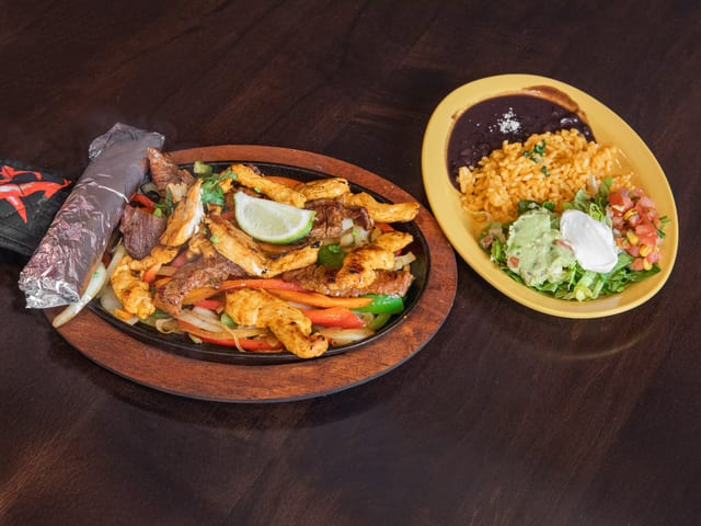 Classic Fajita Texana.